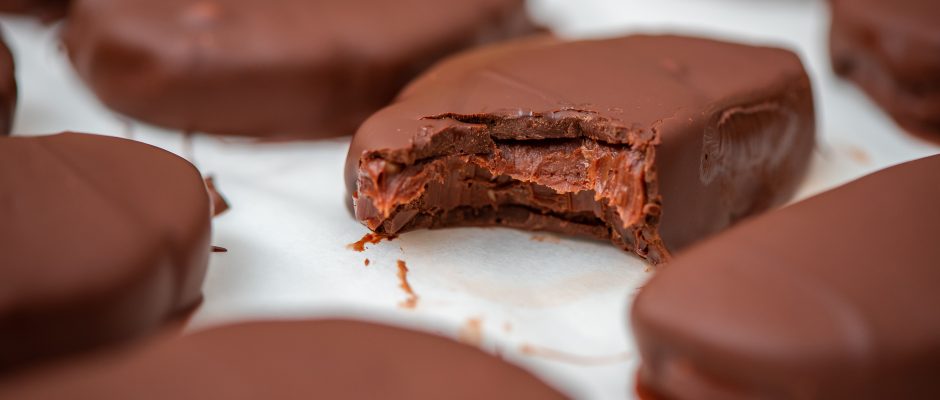 Καριόκα: Το πεντανόστιμο σοκολατάκι και η σχέση του με τη Βραζιλία
