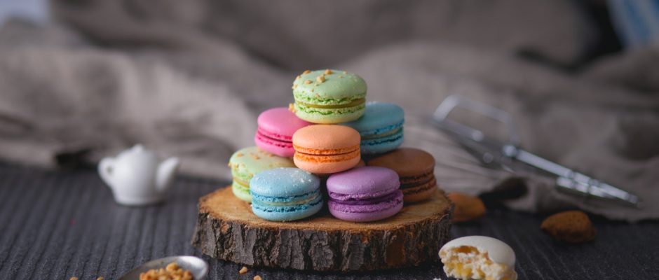 Macaron vs Macaroon: Ποια είναι η διαφορά τους;