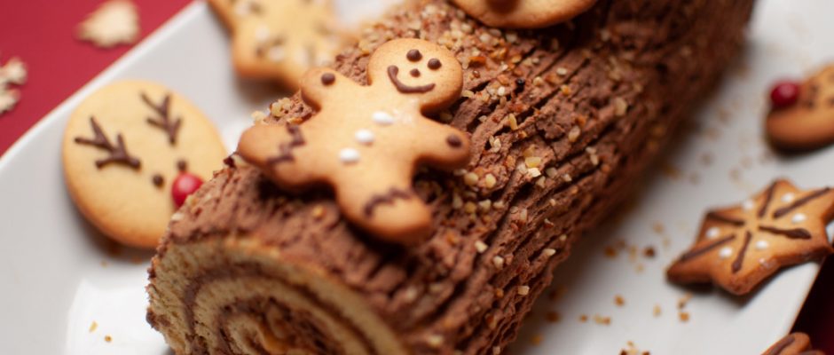 Bûche de Noël: Ο σοκολατένιος κορμός των Γάλλων που φέρνει τα Χριστούγεννα