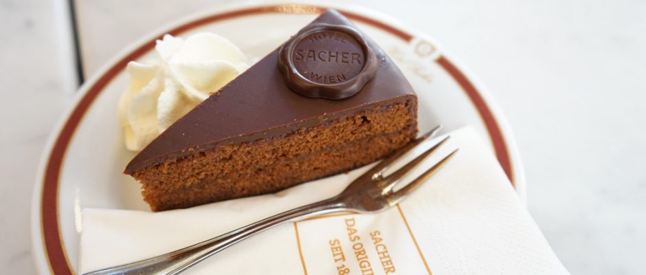 Sacher Torte: Η βιεννέζικη τούρτα που φτιάχτηκε προς τιμήν του Μέττερνιχ