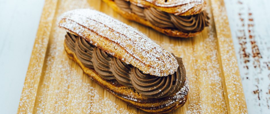Εκλέρ: Το κλασσικό γαλλικό γλύκισμα που σημαίνει «αστραπή»
