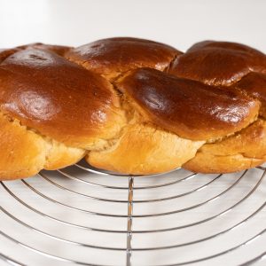 No-Knead and No-Mixer Sweet Bread