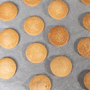 Crispy Cinnamon Cookies